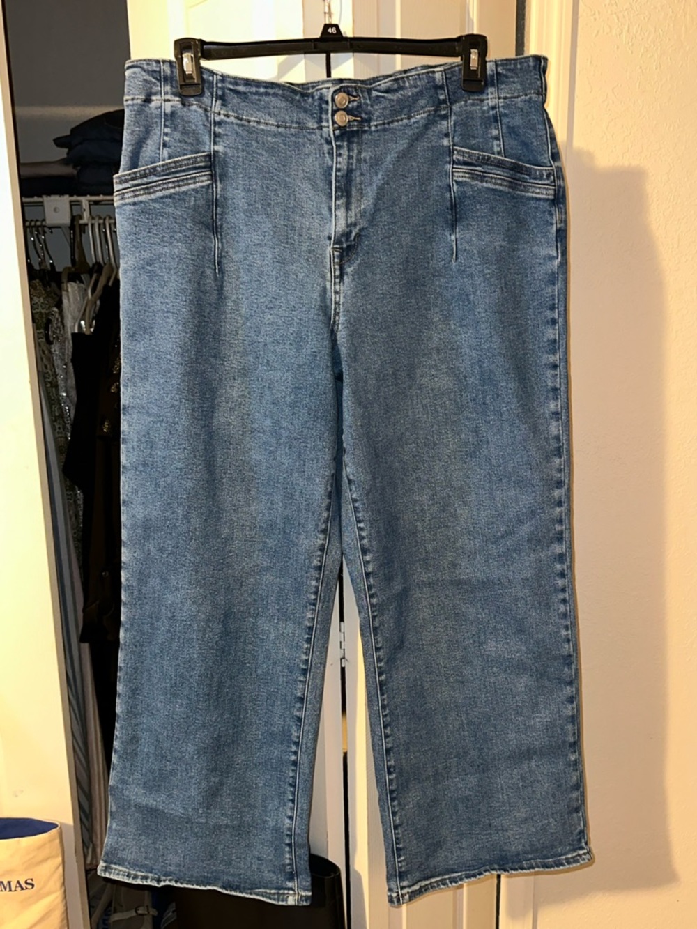 ARULA Classic Medium Blue High-Rise Jeans